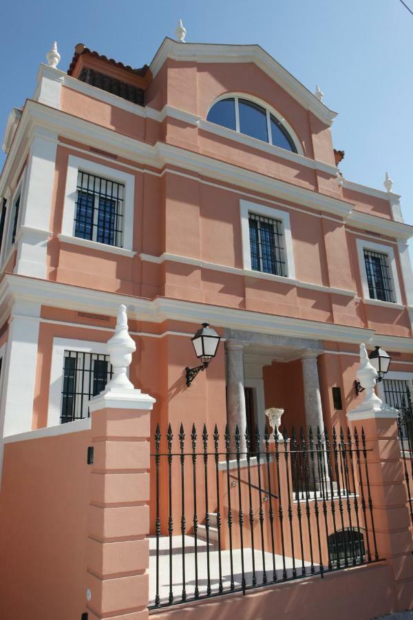 Colegio Mayor Careu - Women Only - University Community Sevilla Kültér fotó